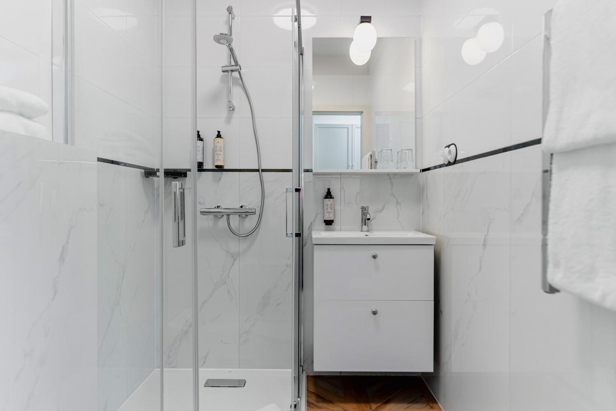N33 Premium Apartments Old Town Krakow - Destigo Hotels Bilik gambar